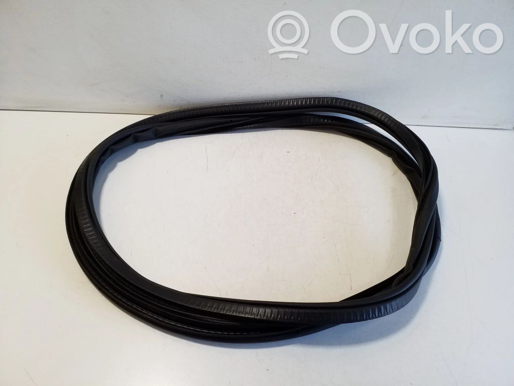 Volvo XC40 Etuoven kumitiiviste 