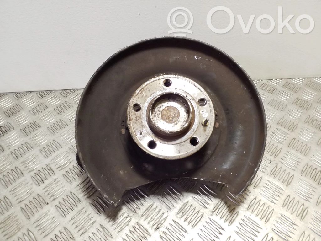 Volvo V70 Cubo de rueda trasera 