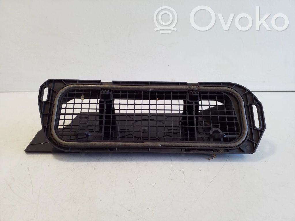 Volvo XC40 Inne części komory silnika 