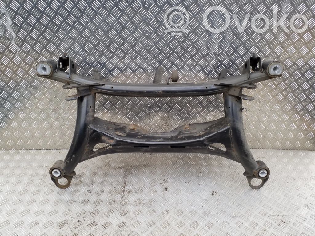 Volvo XC40 Taka-apurunko 
