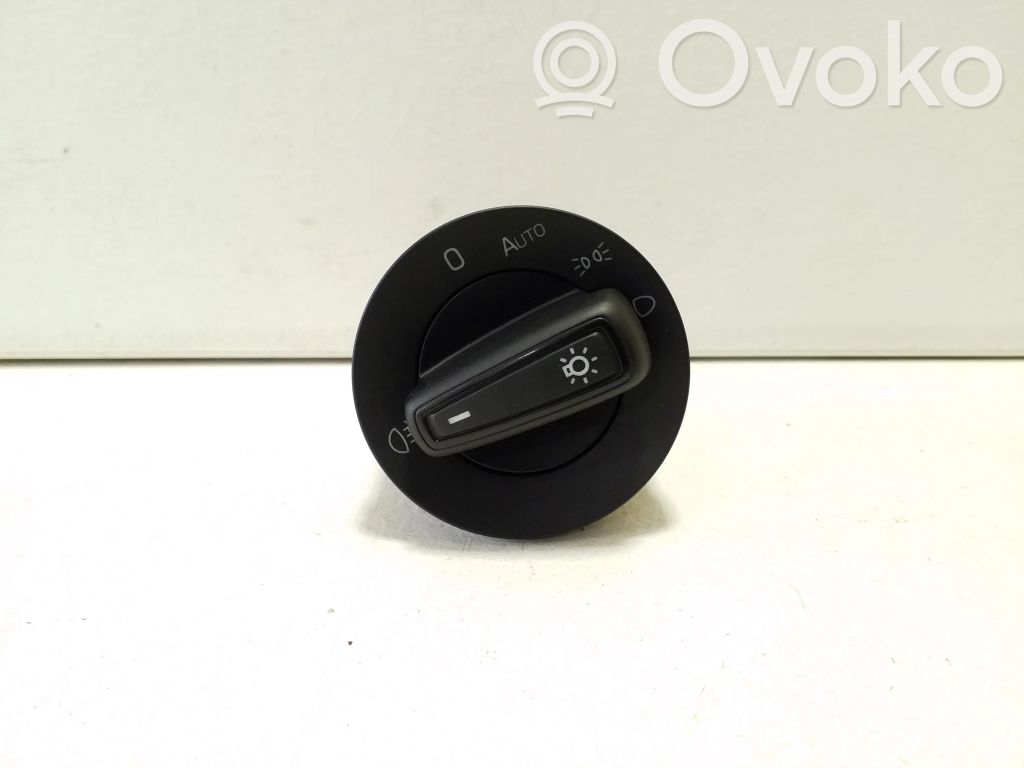Skoda Kamiq Light switch 