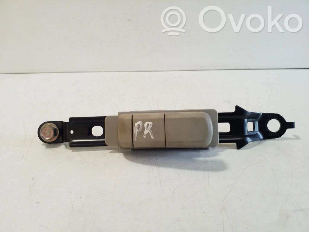 Nissan X-Trail T32 Seat belt adjustment rail 