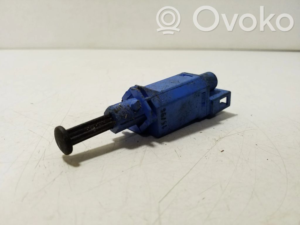 Volkswagen PASSAT B4 Interruttore del pedale del freno