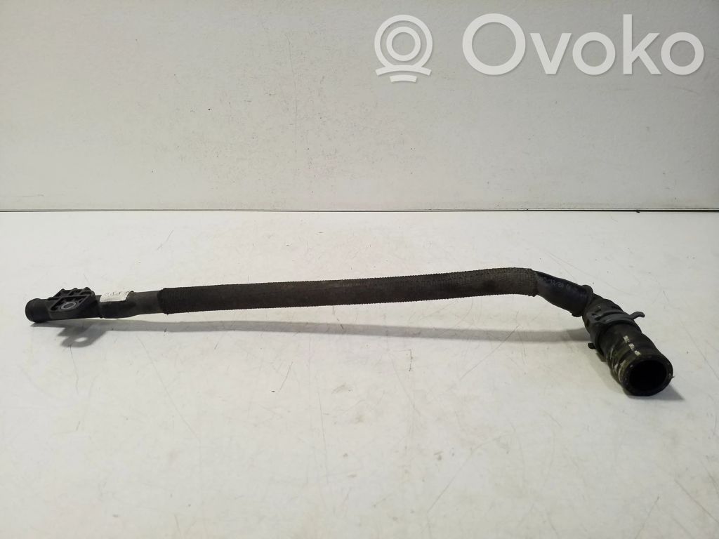 Audi e-tron Engine coolant pipe/hose 