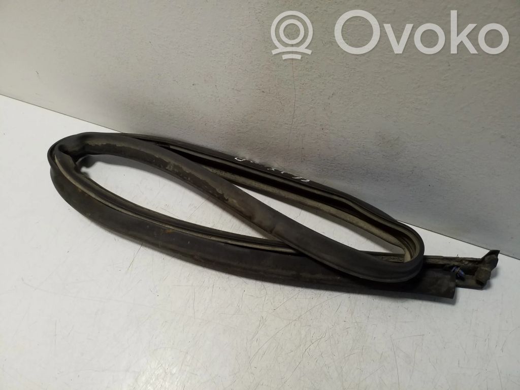 Etuoven kumitiiviste   4KE833178B