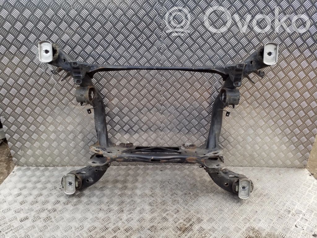 Audi e-tron Galinis traversas 