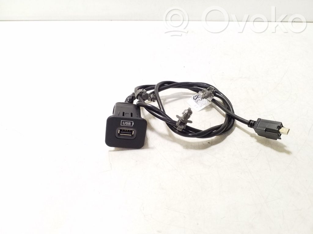Jeep Cherokee KL Enchufe conector USB 