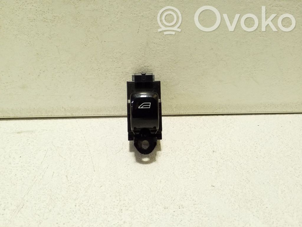 Interrupteur commade lève-vitre   31376458