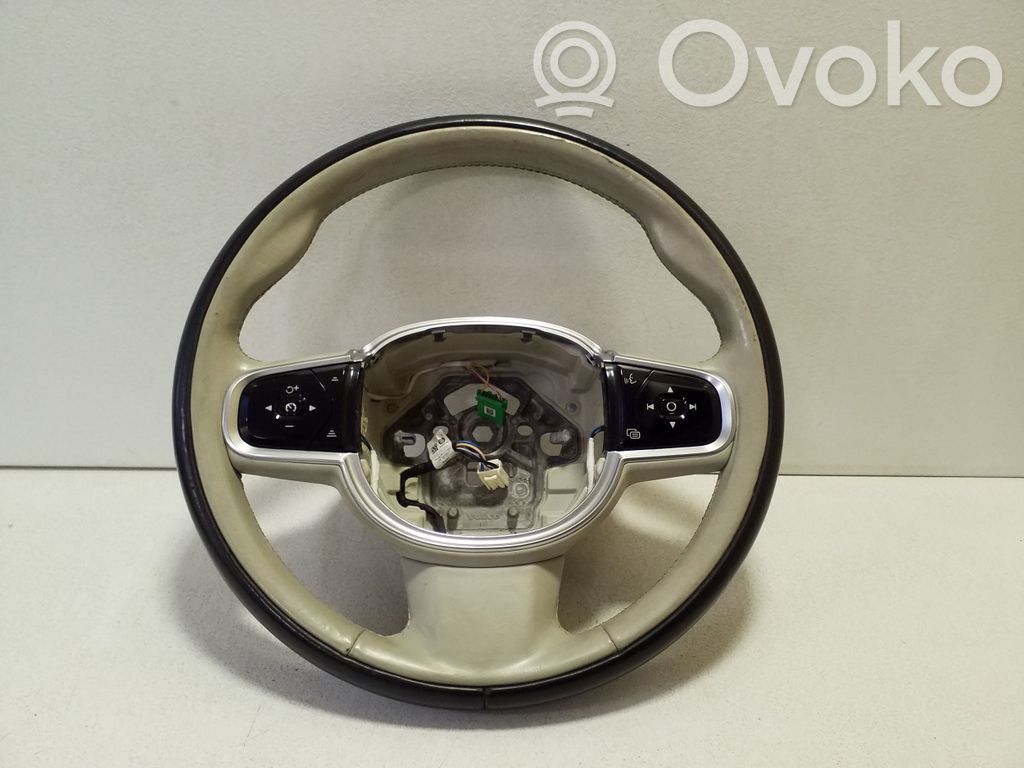 Volvo XC90 Ohjauspyörä 