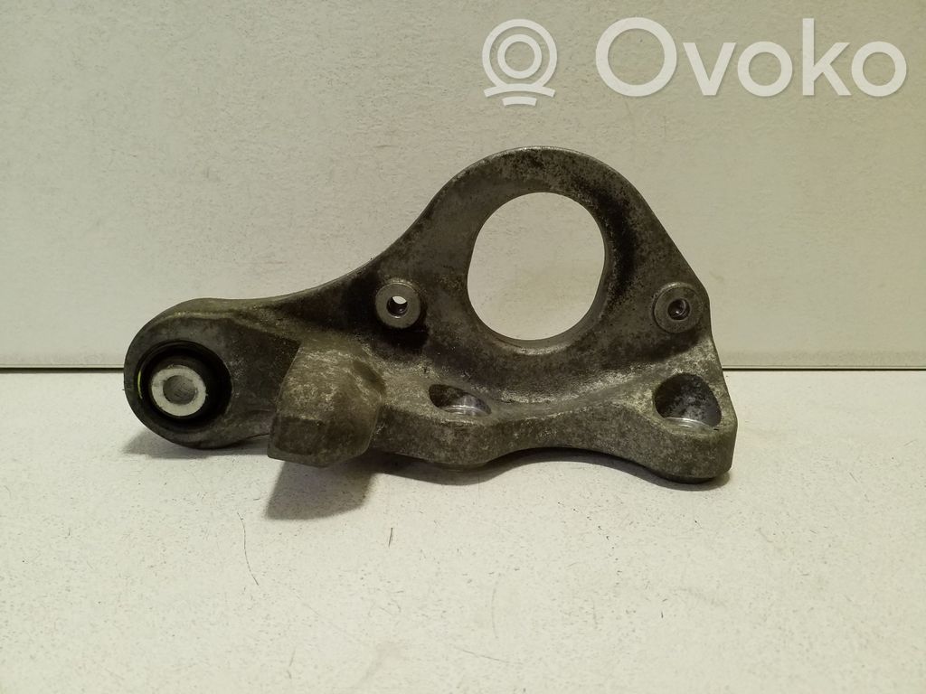 Volvo XC90 Staffa del cuscinetto di supporto dell’albero di trasmissione 