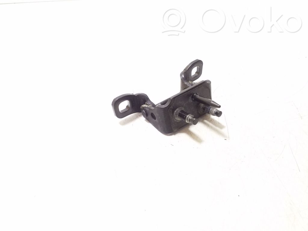 Volvo XC60 Tailgate/trunk/boot hinge 