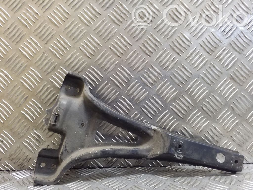 Volkswagen Golf IV Staffa di montaggio del radiatore 