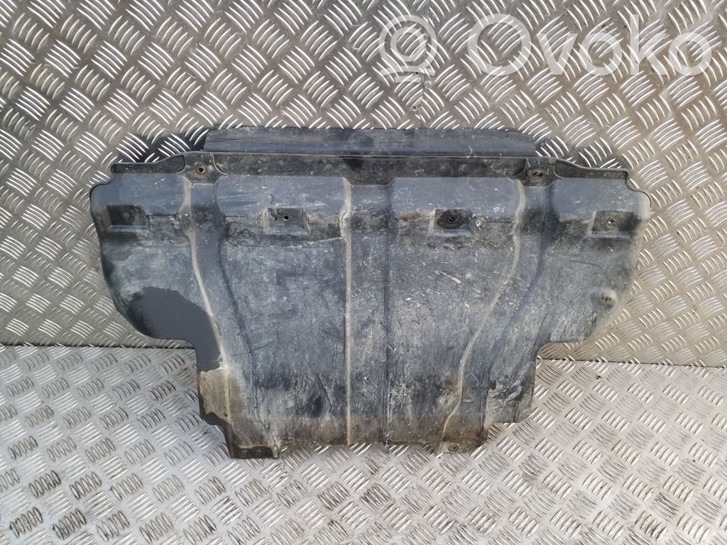 Nissan Navara D23 Placa protectora/protector antisalpicaduras motor