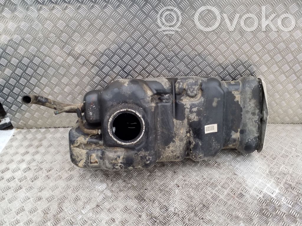 Nissan Navara D23 Polttoainesäiliö