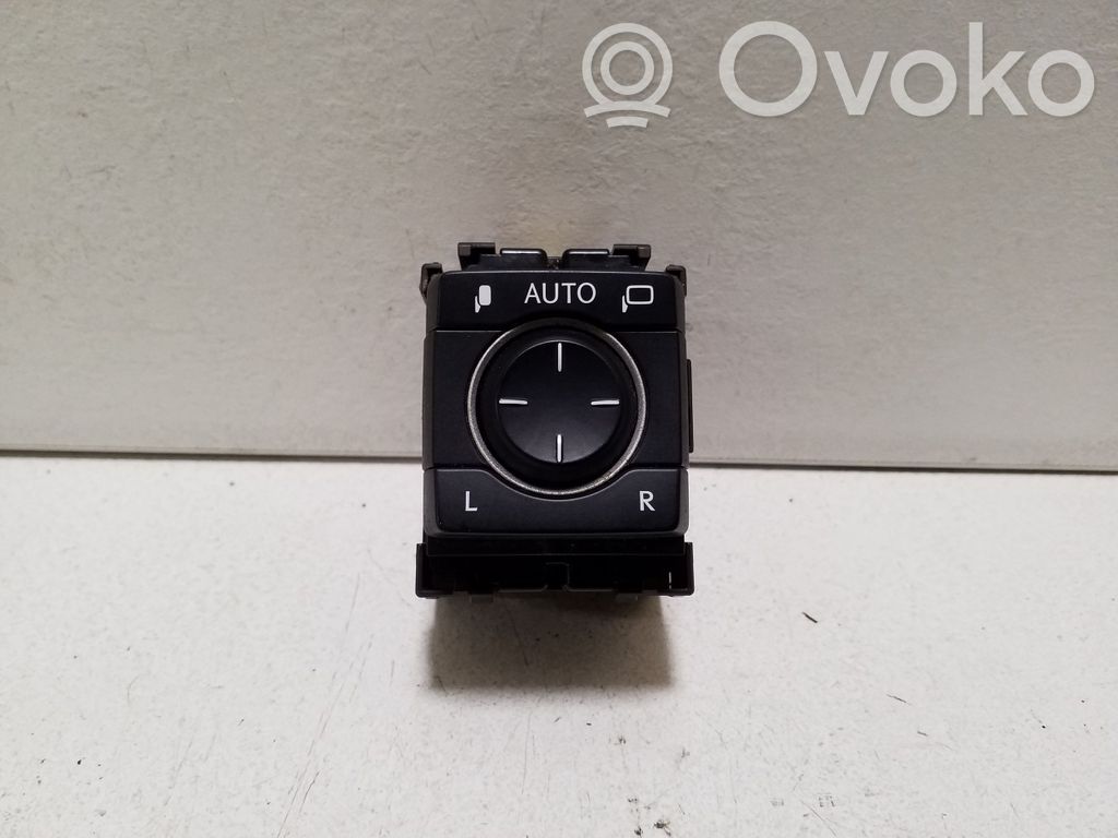 Wing mirror switch   183746,7661U6D