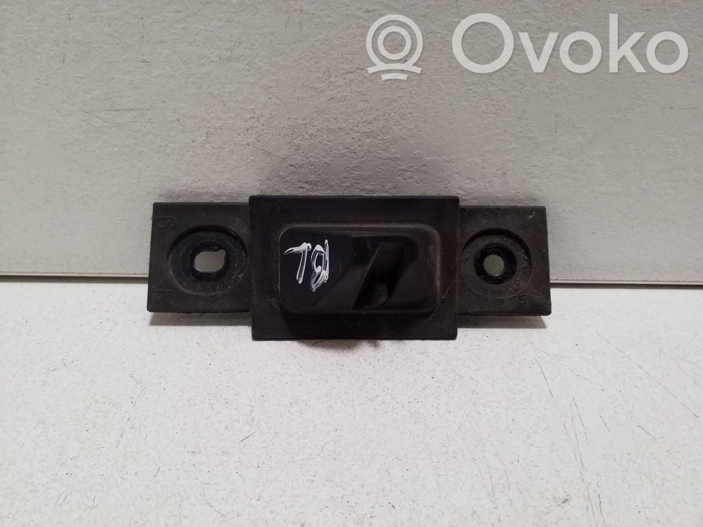 Lexus NX Tailgate/trunk/boot lid buffer 