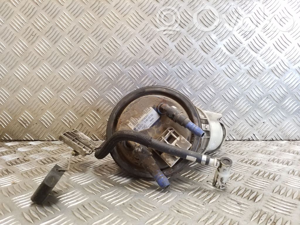 Opel Zafira A Czujnik poziomu paliwa 