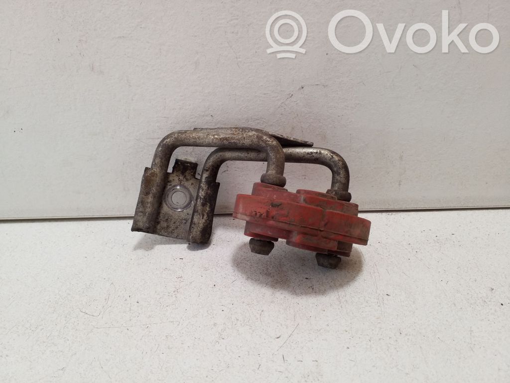 Ford Transit Custom Äänenvaimentimen kannattimen pidin 