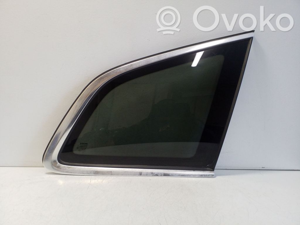 Volvo XC60 Vidrio lateral trasero 