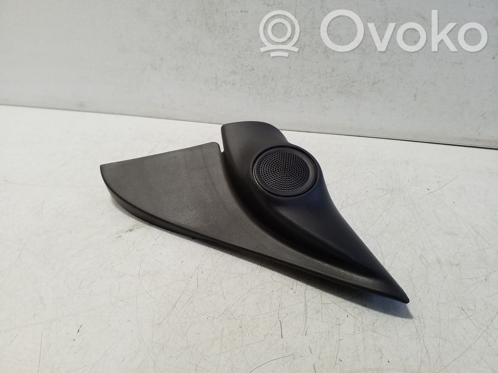 Mitsubishi L200 Altro elemento di rivestimento della portiera anteriore 