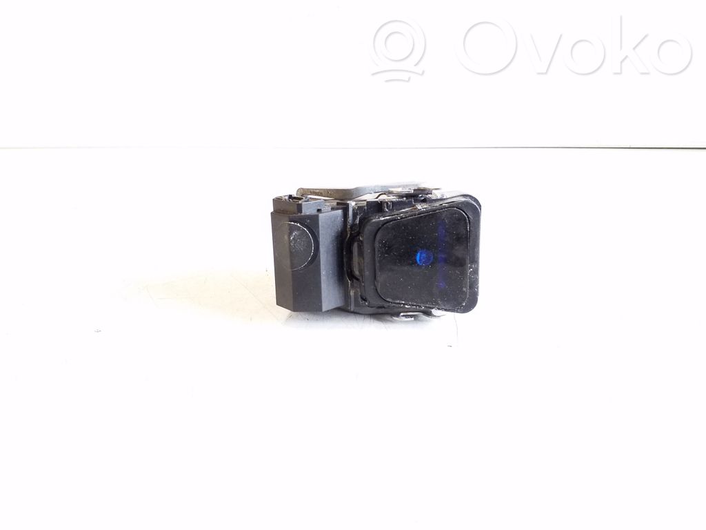 Mitsubishi L200 Windshield/windscreen camera 