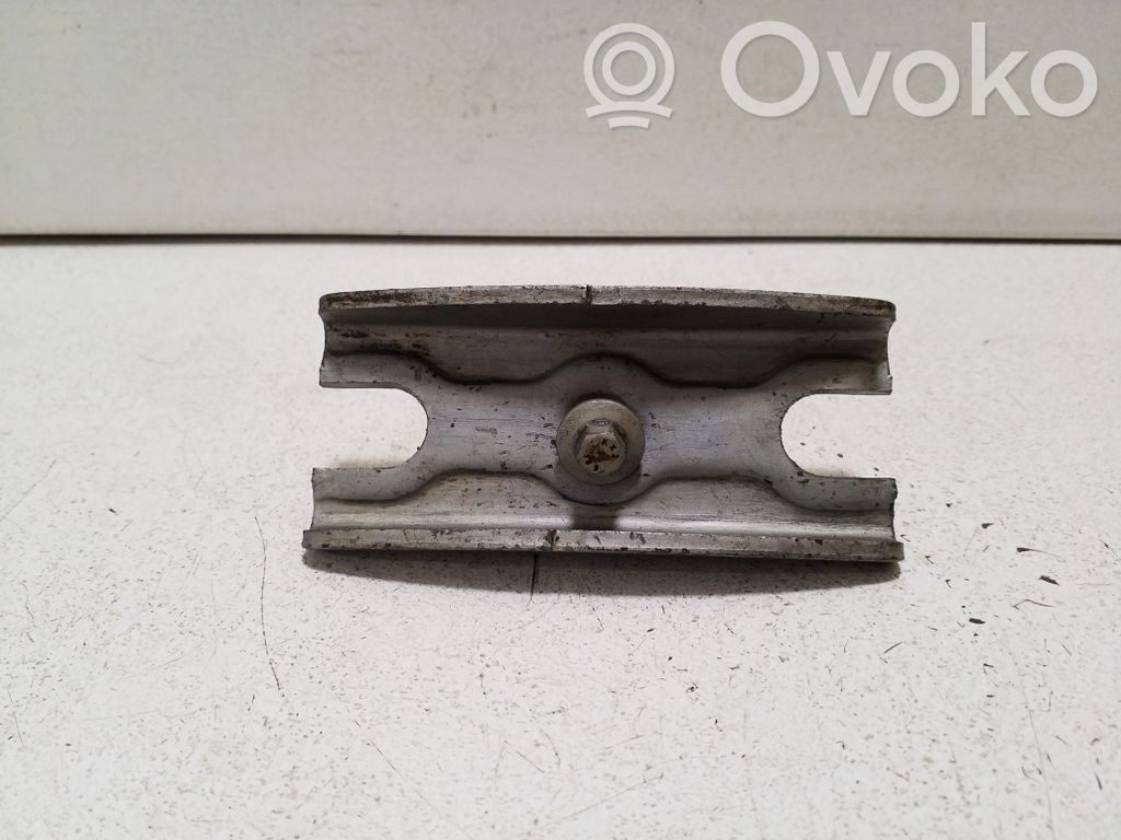 Ford Ranger Abrazadera del inyector de combustible 