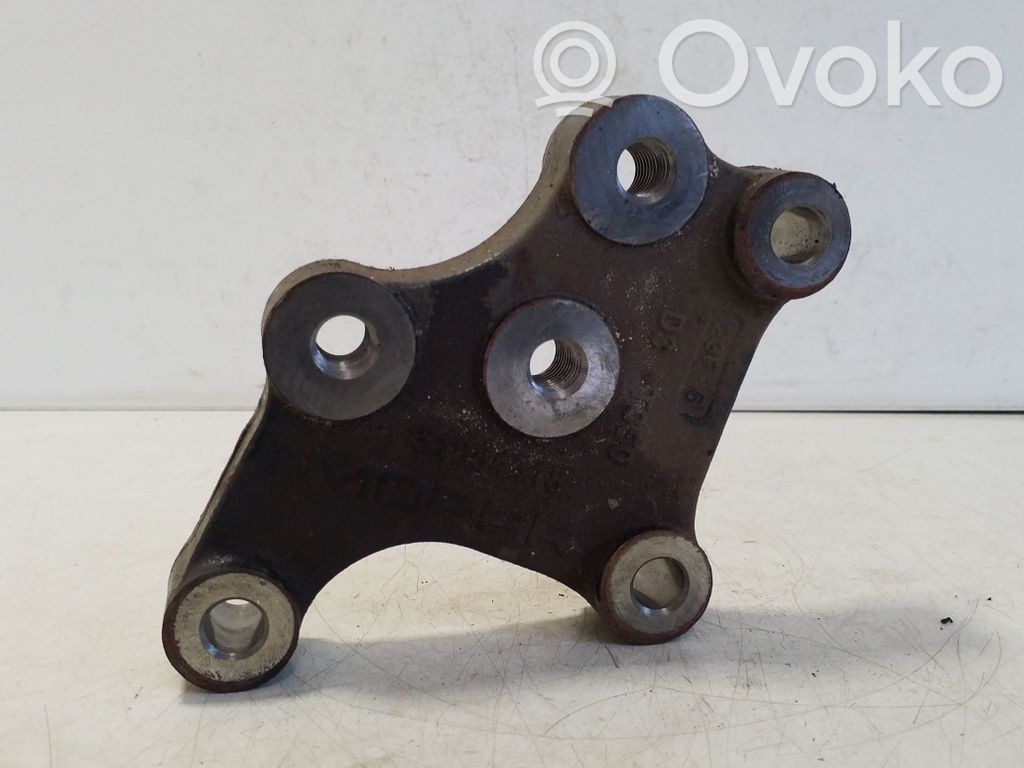 Engine mounting bracket   51984318