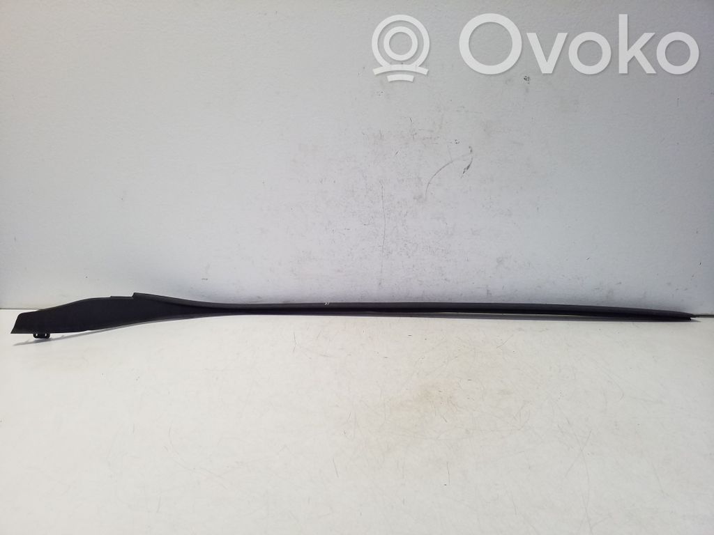 Volvo XC60 Windshield trim 