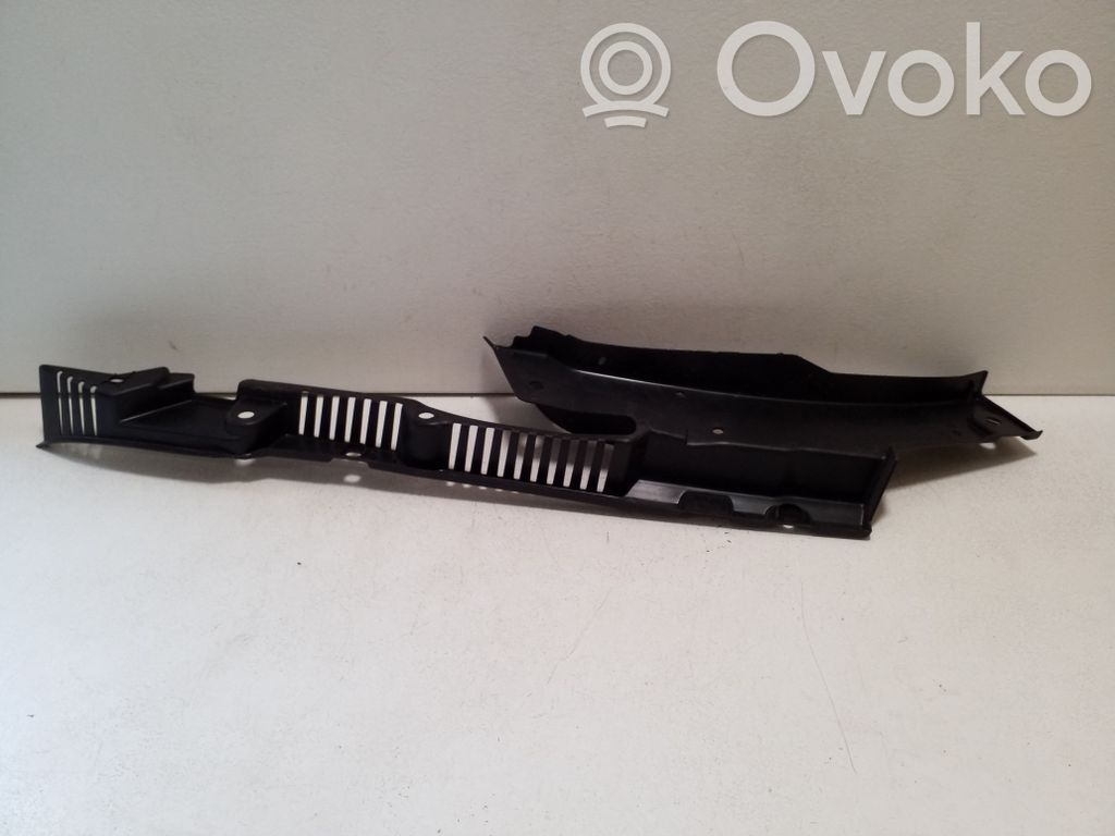 Volvo XC60 Panel wykończeniowy błotnika 