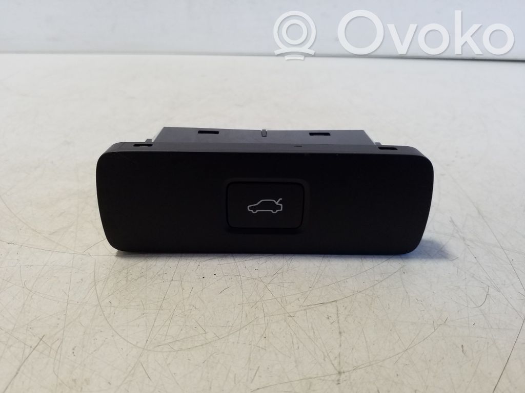 Volvo XC60 Interruptor para abrir la puerta trasera 