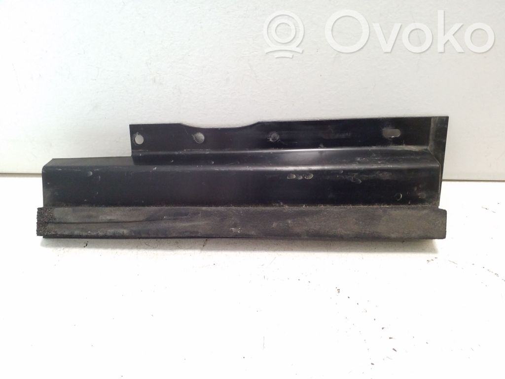 Verkleidung Kotflügel   LB3B19E670B