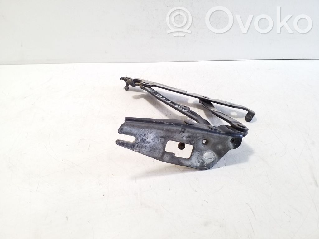Tailgate/trunk/boot hinge   4F5827301