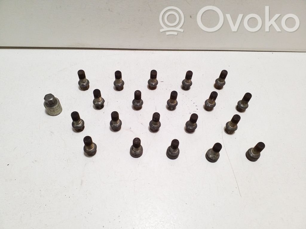Nuts/bolts