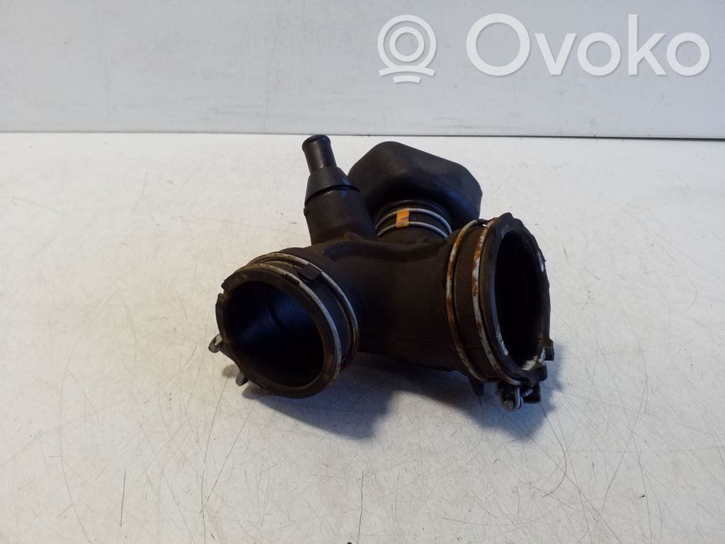 Toyota Corolla E210 E21 Parte del condotto di aspirazione dell'aria 