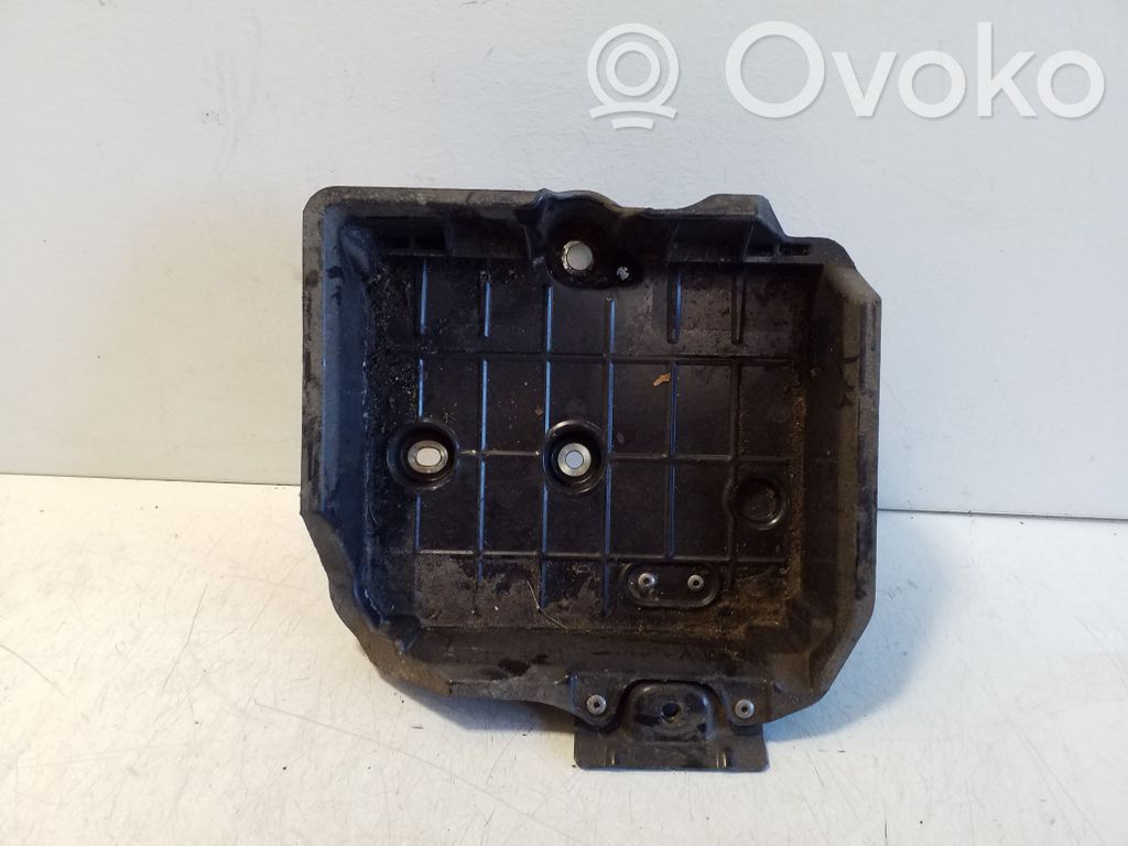 Toyota Corolla E210 E21 Akun alusta 