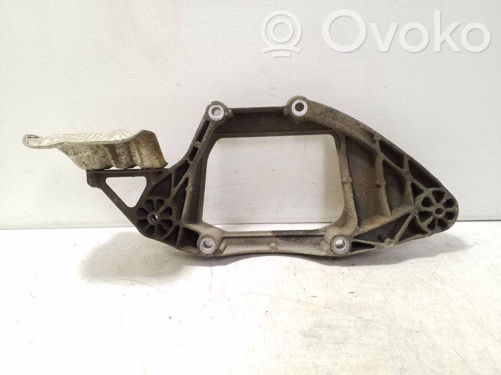 Audi Q5 SQ5 8R Staffa di montaggio del differenziale posteriore/differenziale