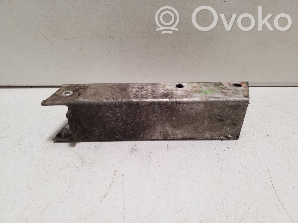 Audi A6 S6 C6 4F Deformacinis elementas 