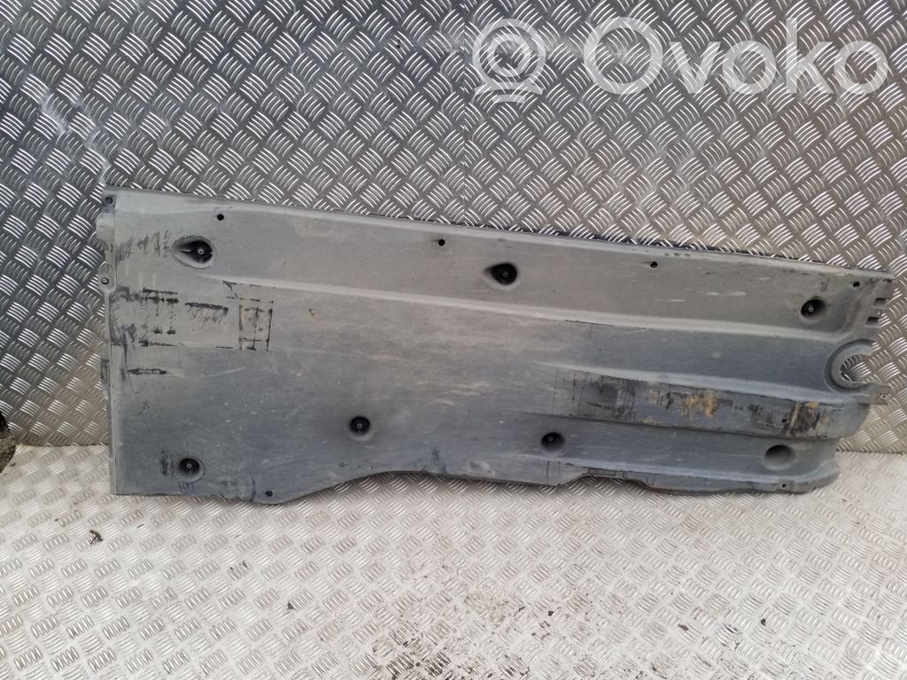 Volkswagen PASSAT B8 Protecție centrală motor