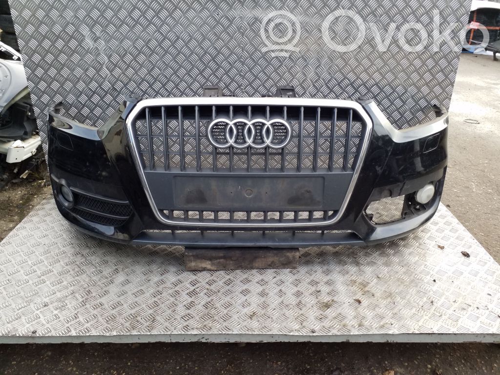 Audi Q3 8U Parachoques delantero 