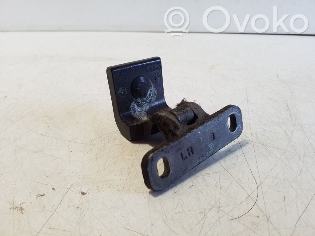 Audi Q3 8U Tailgate/trunk/boot hinge 