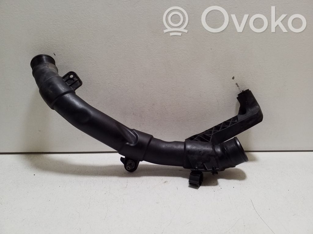 Audi Q3 8U Wąż / Rura intercoolera