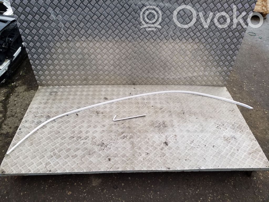 Audi Q3 8U Listwa dachowa 