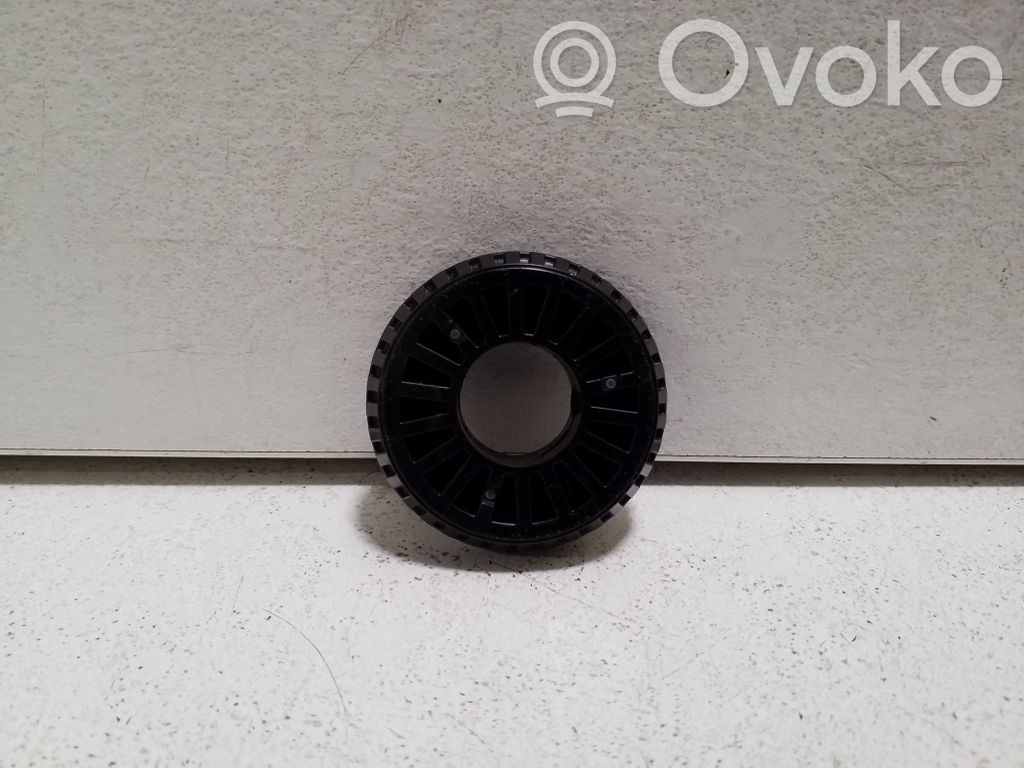 Toyota Yaris Cross Supporto per montante superiore anteriore 
