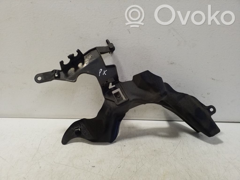 Volvo XC60 Front splash guards bracket 