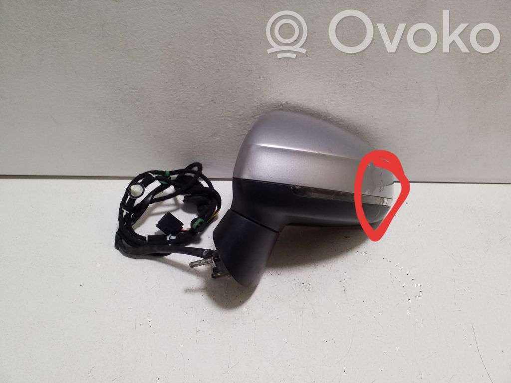 Audi A1 Elektryczne lusterko boczne drzwi przednich 