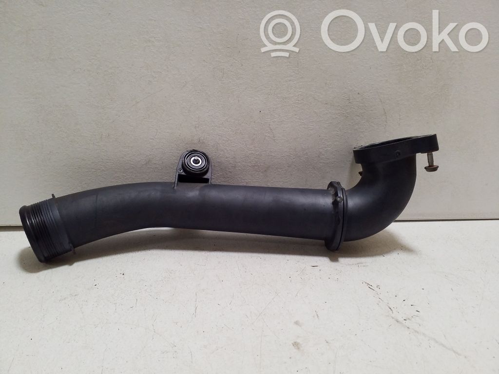 Audi A1 Furtun/conductă intercooler 