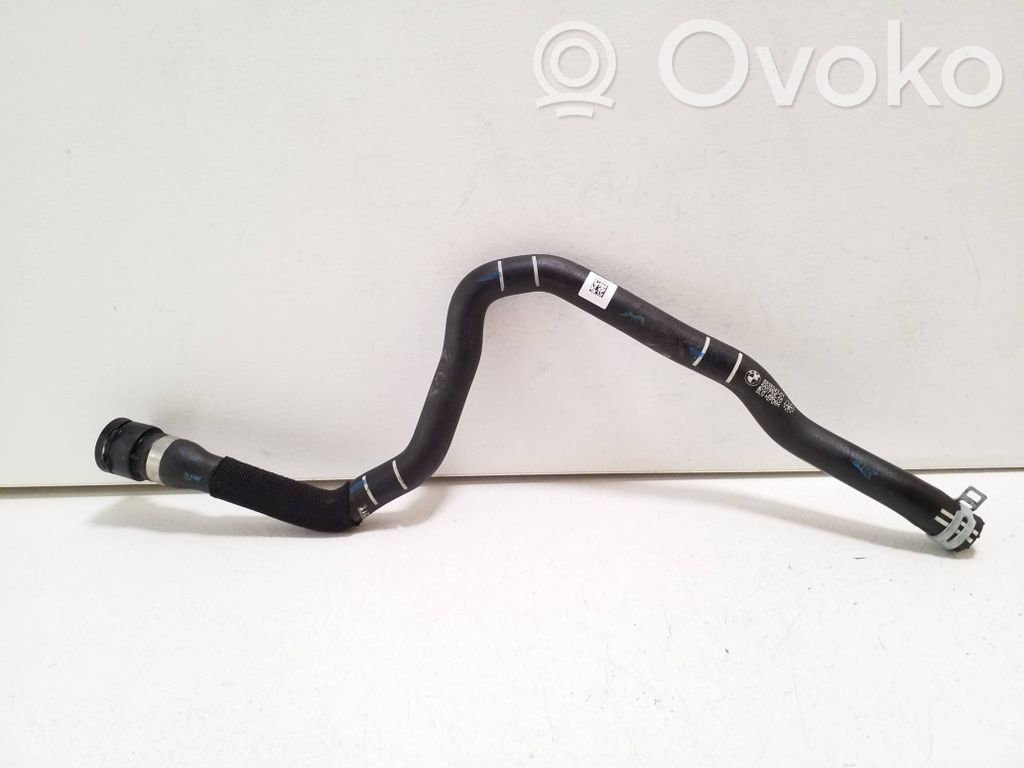 BMW i4 Engine coolant pipe/hose 