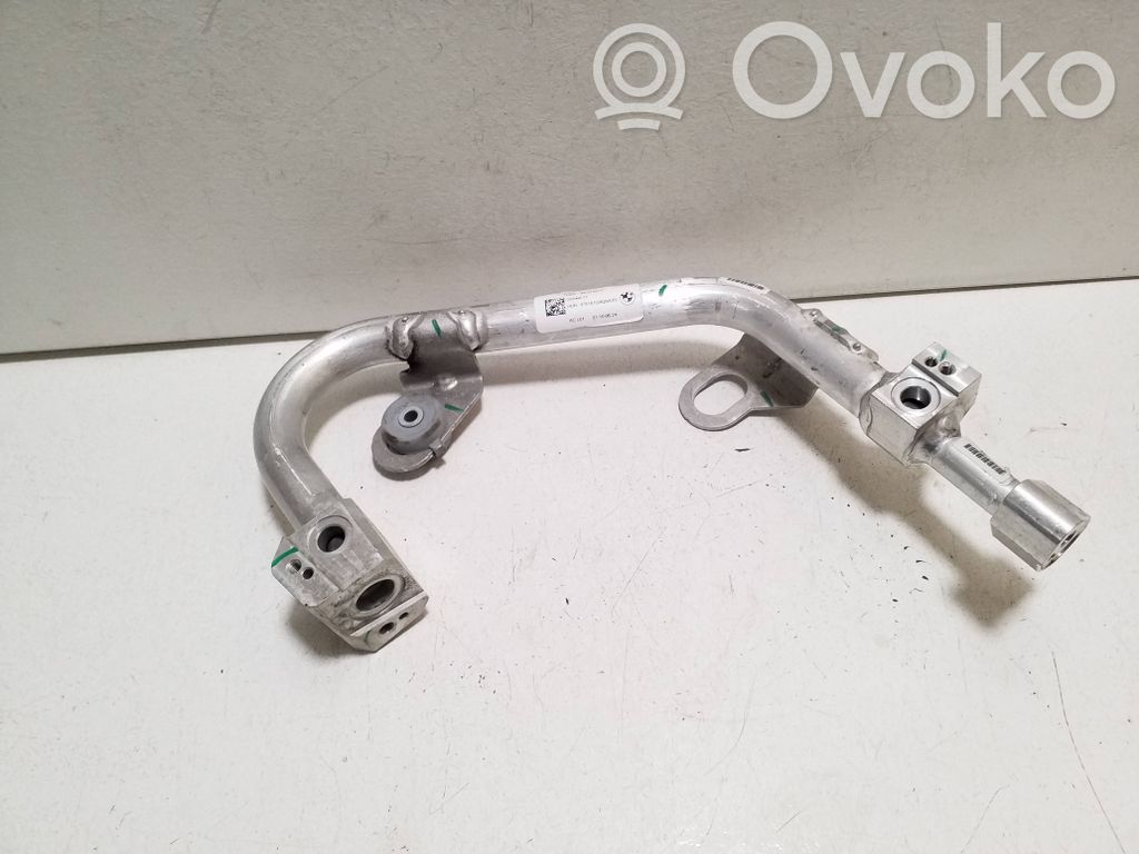 BMW i4 Ilmastointilaitteen putki (A/C) 