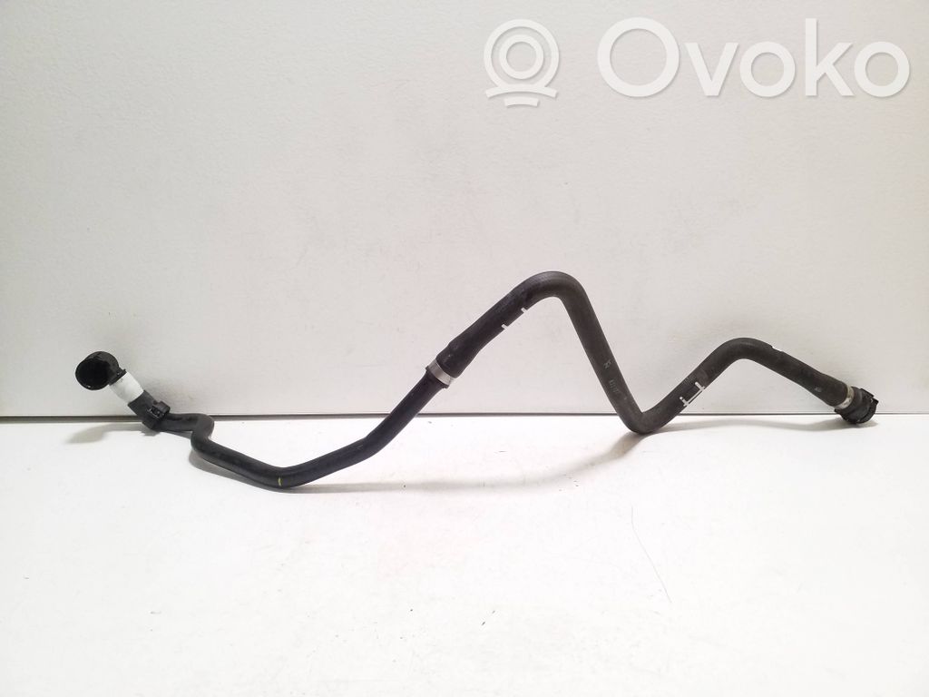 BMW i4 Engine coolant pipe/hose 