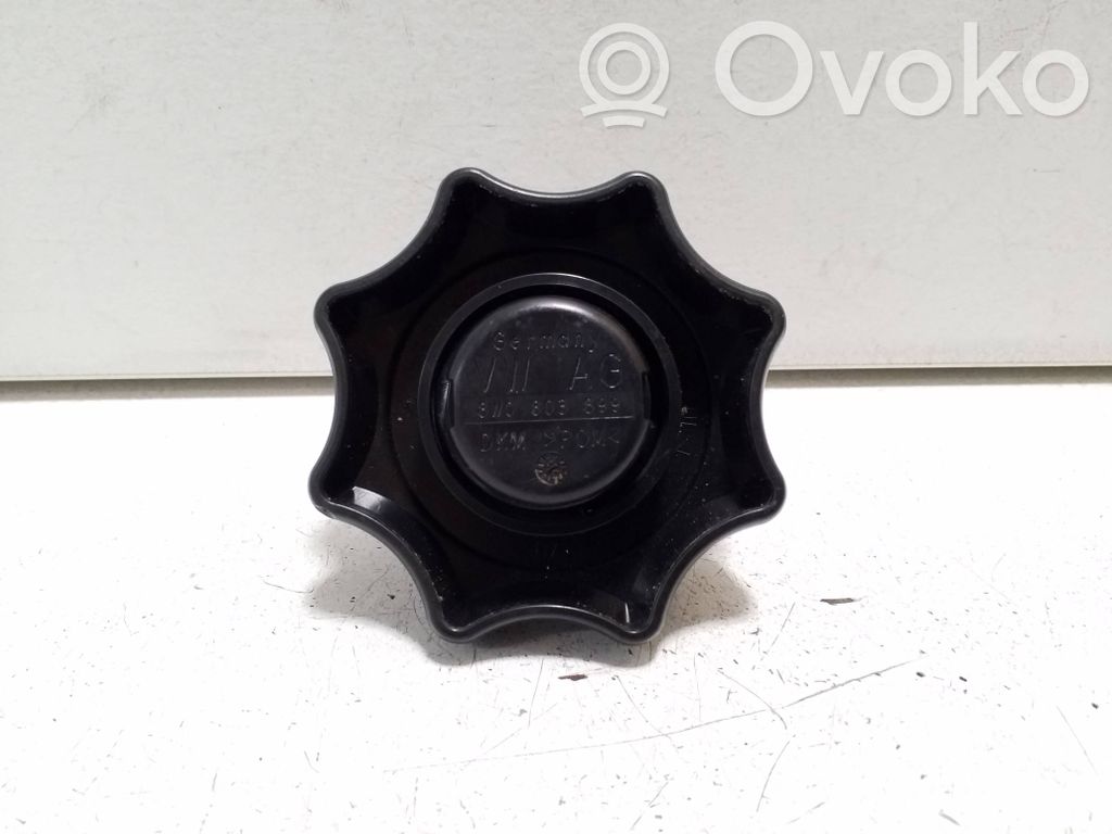 Tornillo de la rueda de repuesto   8W0803899